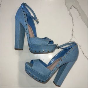 Shoe Dazzle High Heel Pumps